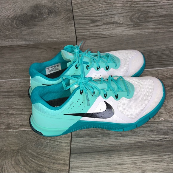 Nike Shoes - NIKE METCON 2 CROSSFIT TRAINING LIKE NEW